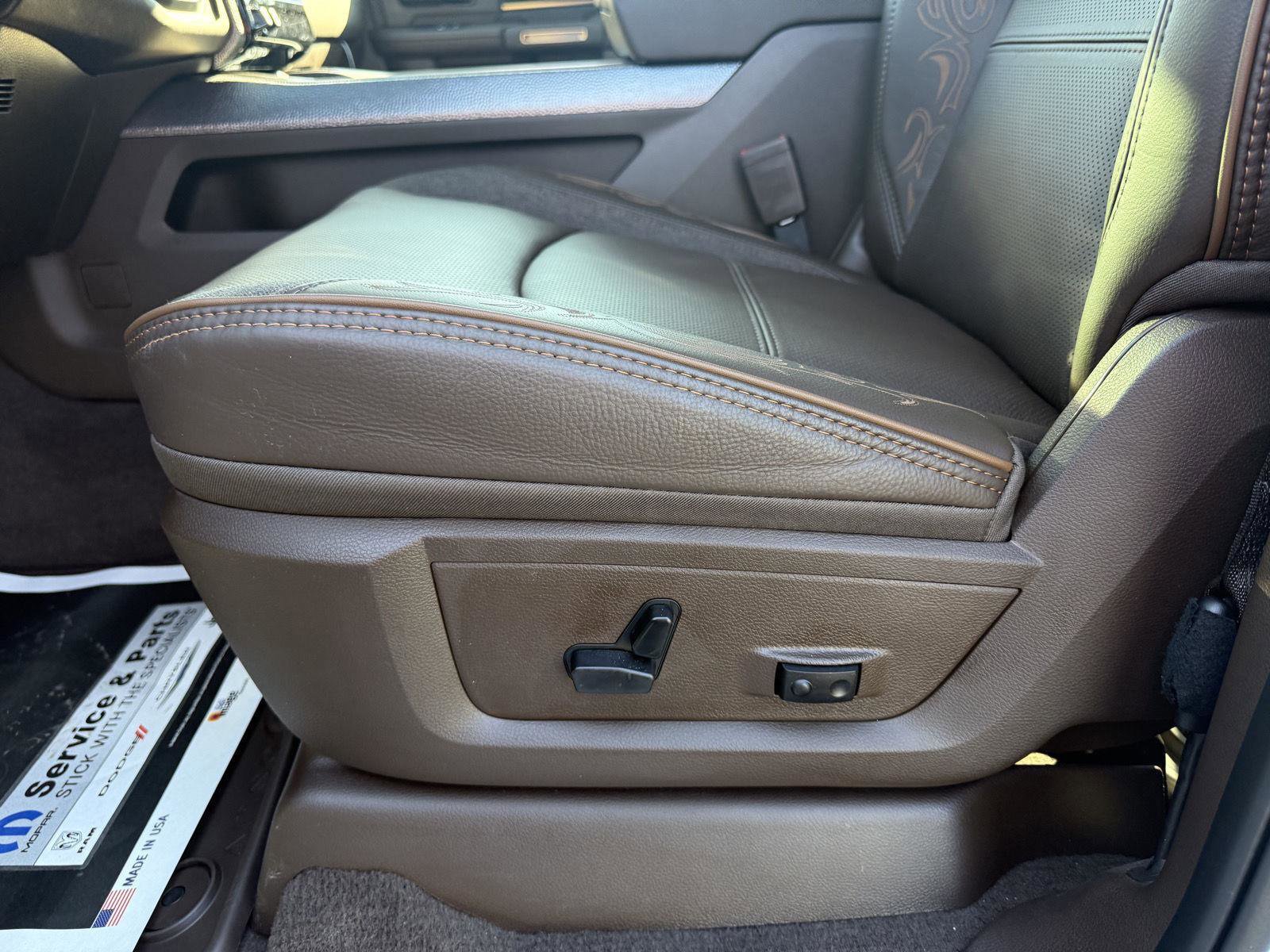 New 2026 RAM 2500 Limited AWD/4WD image 10