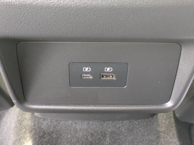 Used 2023 Nissan Rogue SV image 14