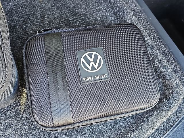 Used 2021 Volkswagen Tiguan S image 29