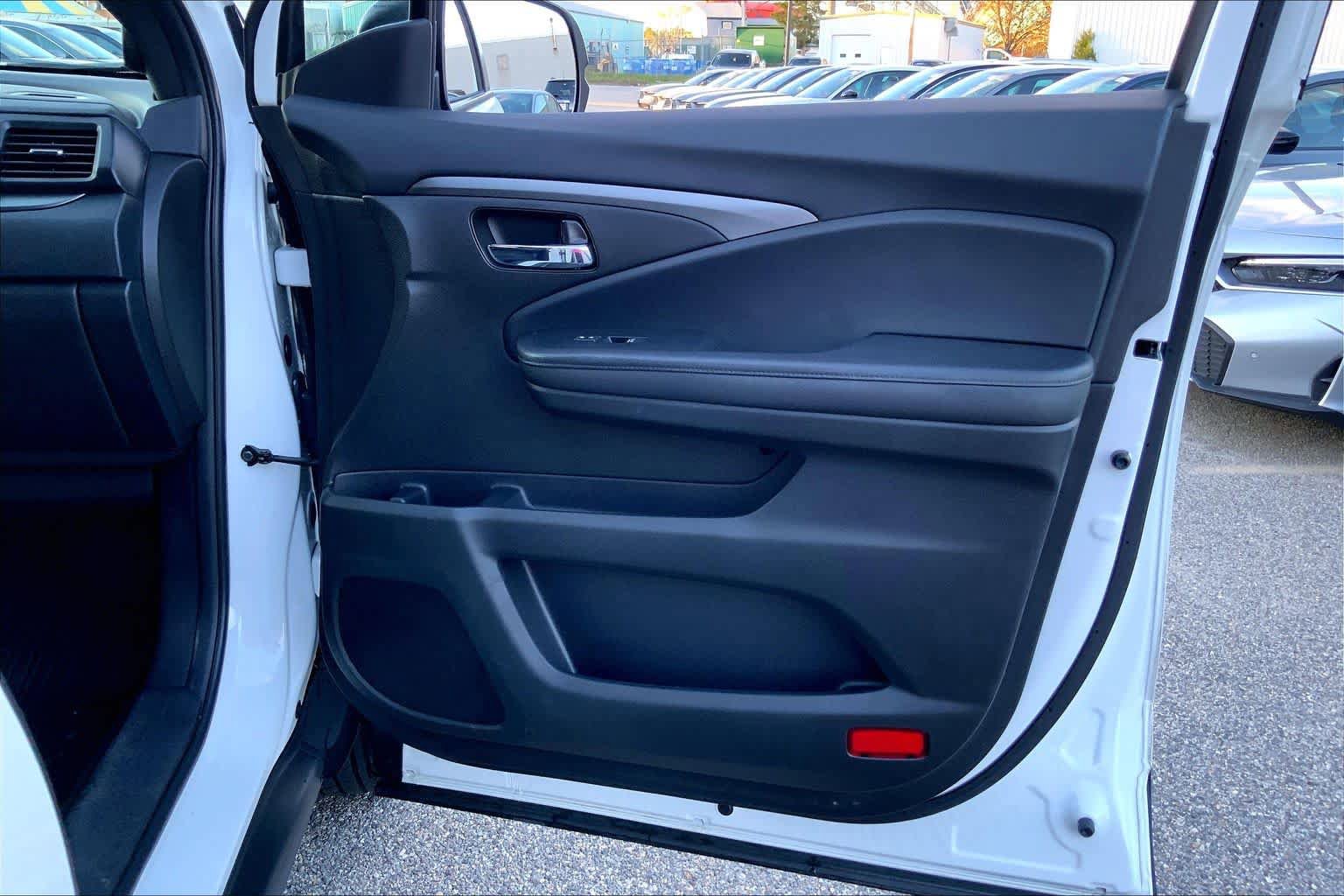 Used 2021 Honda Passport Sport image 23