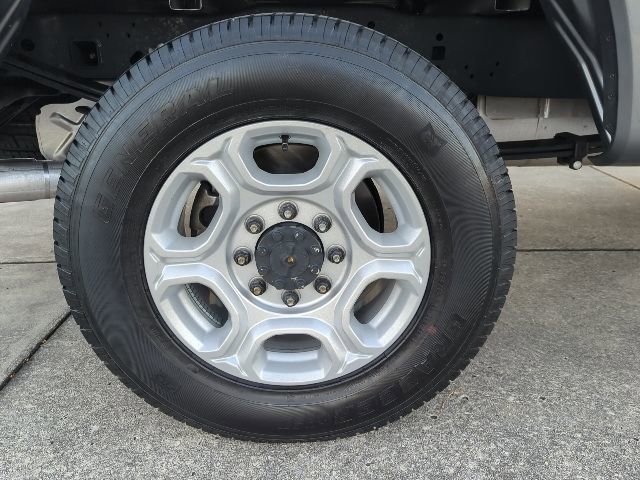Used 2025 Ford F250 XLT AWD/4WD image 9