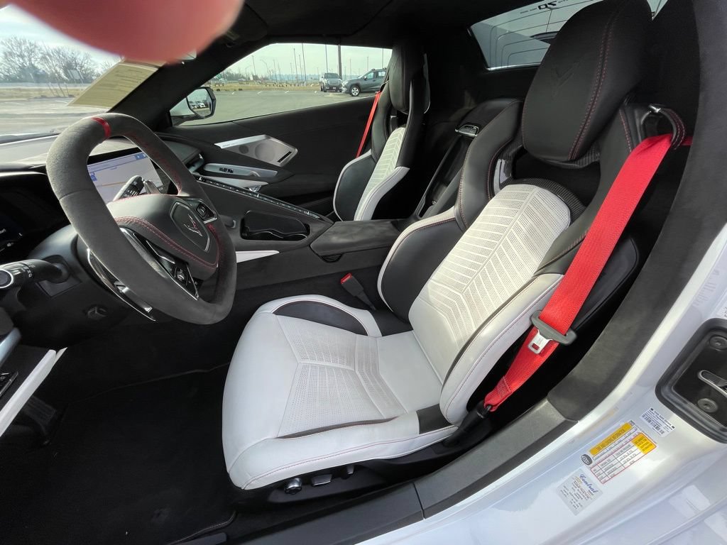 Used 2023 Chevrolet Corvette Stingray Premium Conv RWD image 26