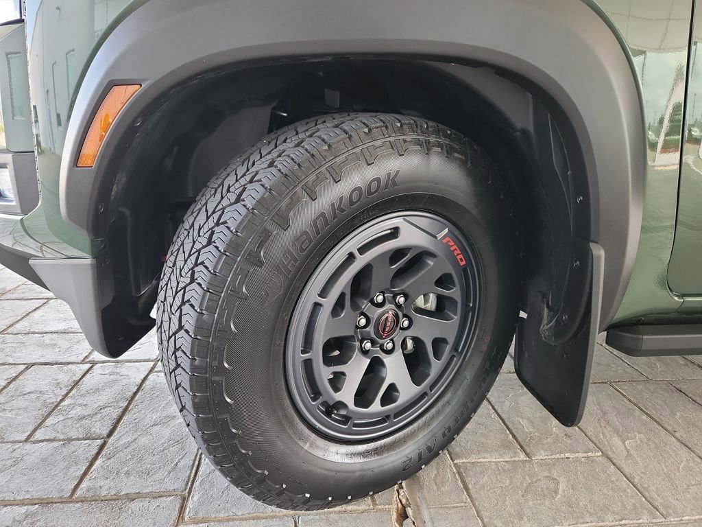 Certified 2025 Nissan Frontier Pro-X w/ Pro Premium Package image 33