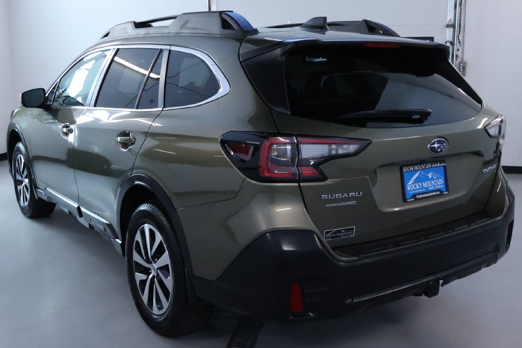 Used 2021 Subaru Outback Premium AWD/4WD image 6