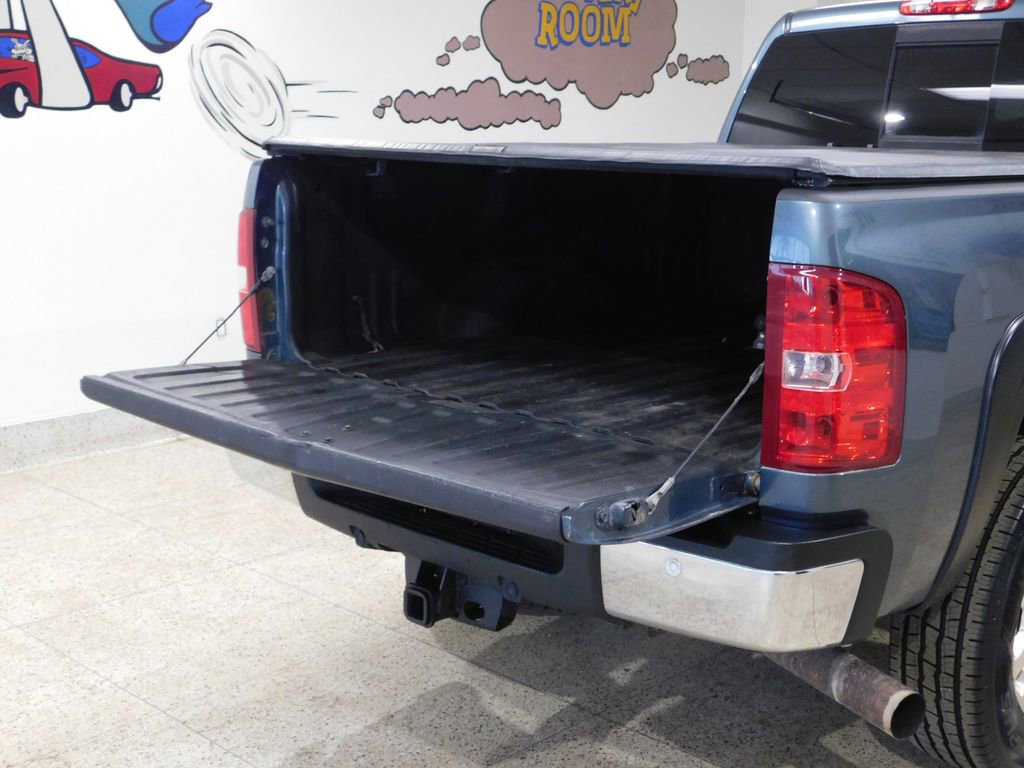 Used 2011 Chevrolet Silverado 2500 LT w/ Interior Plus Package AWD/4WD image 75