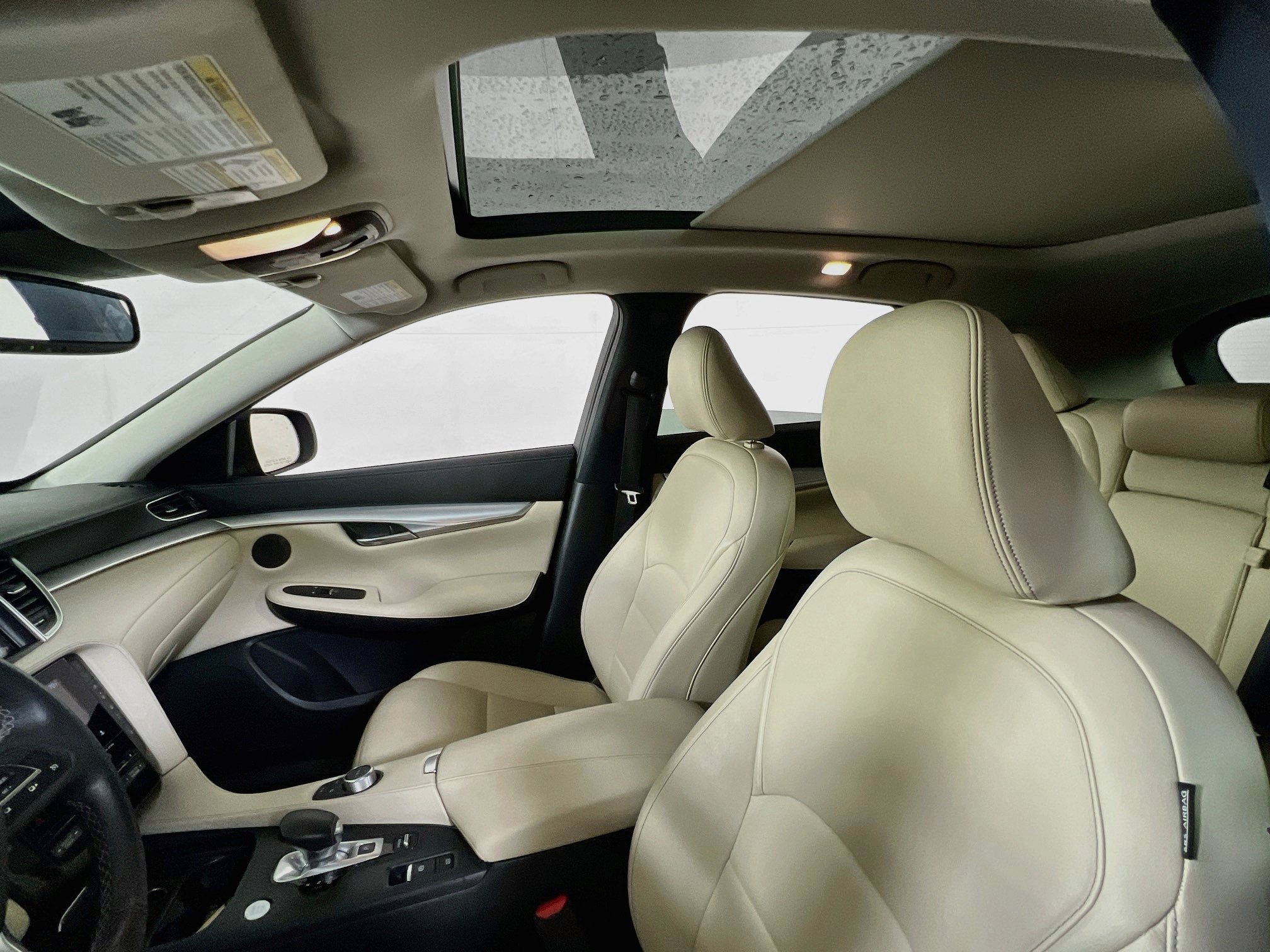 Used 2019 INFINITI QX50 Luxe AWD/4WD image 21