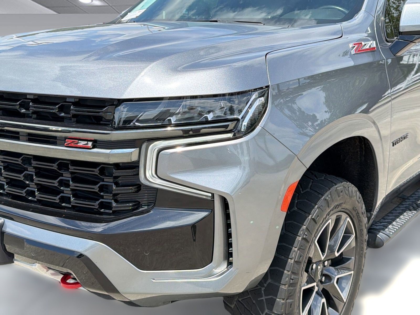 Certified 2022 Chevrolet Tahoe Z71 w/ Luxury Package AWD/4WD image 10