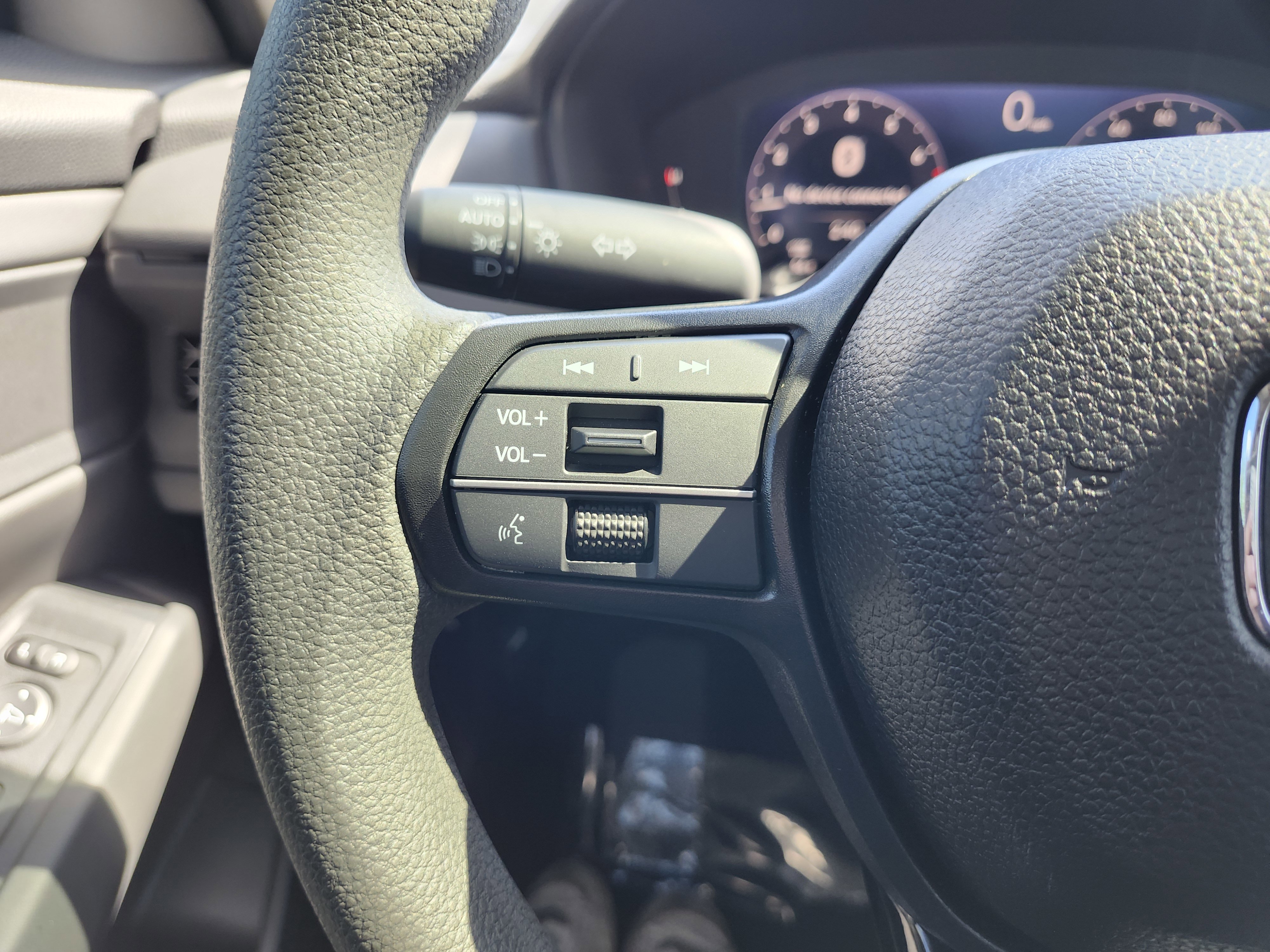 Used 2025 Honda Accord SE image 36