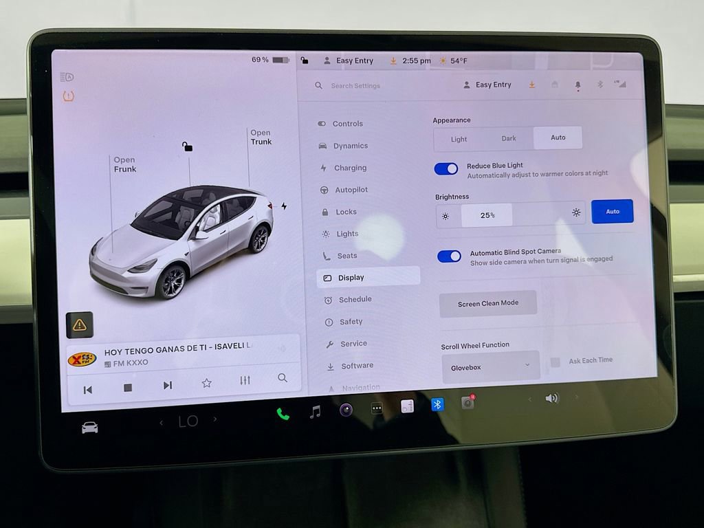 Used 2021 Tesla Model Y Long Range image 37