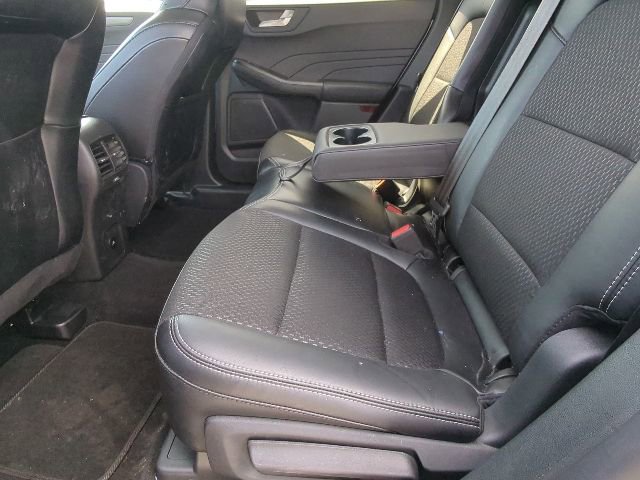 Used 2025 Ford Escape SE image 20