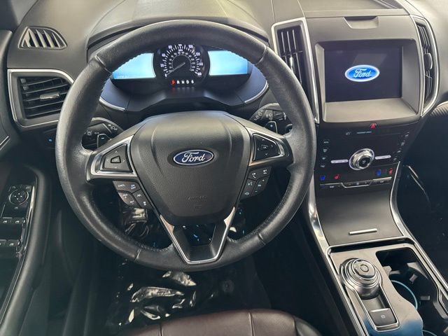 Used 2020 Ford Edge Titanium w/ Equipment Group 301A AWD/4WD image 25
