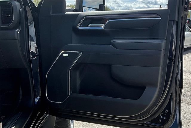 Used 2022 Chevrolet Silverado 1500 LT Trail Boss w/ Convenience Package II image 29