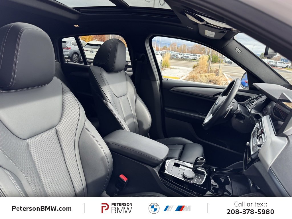 Used 2023 BMW X4 xDrive30i w/ Premium Package image 19