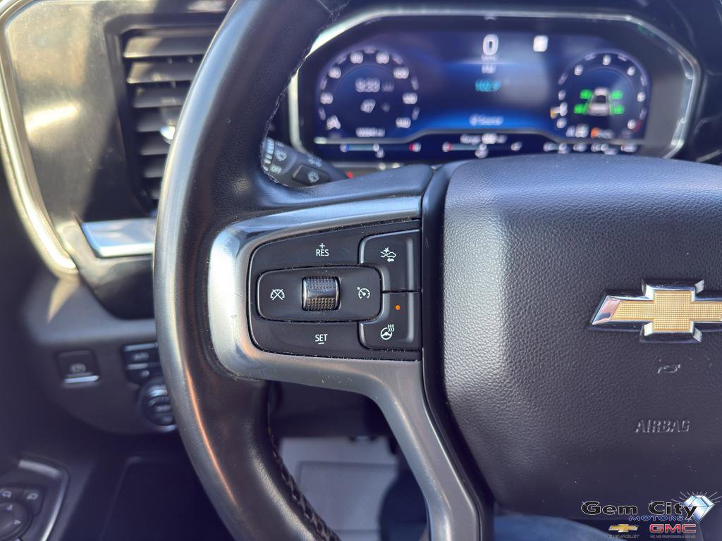 Used 2023 Chevrolet Silverado 1500 LT AWD/4WD image 26