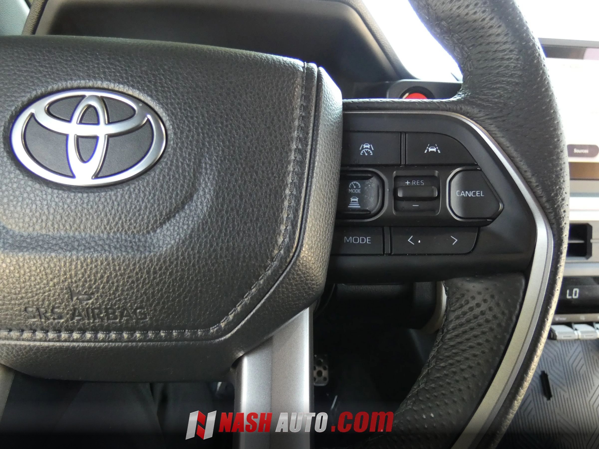 Used 2025 Toyota Tacoma TRD Sport AWD/4WD image 64