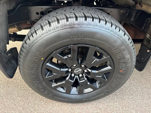 Certified 2023 Nissan Frontier SV w/ Midnight Edition Package AWD/4WD image 38