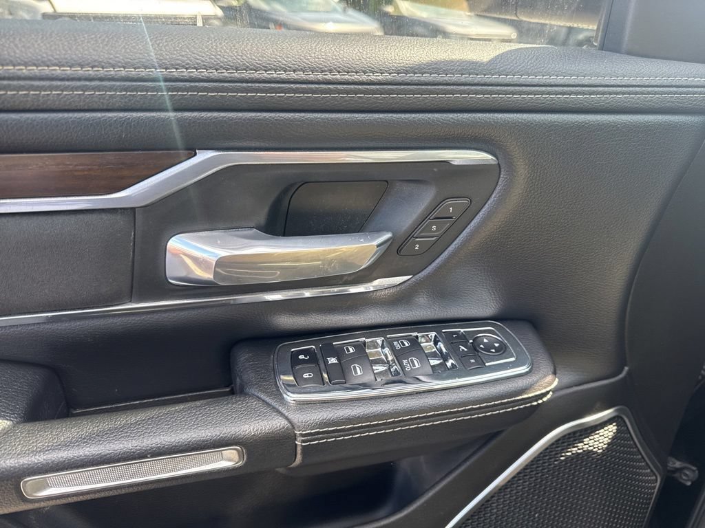 Used 2022 RAM 1500 Laramie AWD/4WD image 28