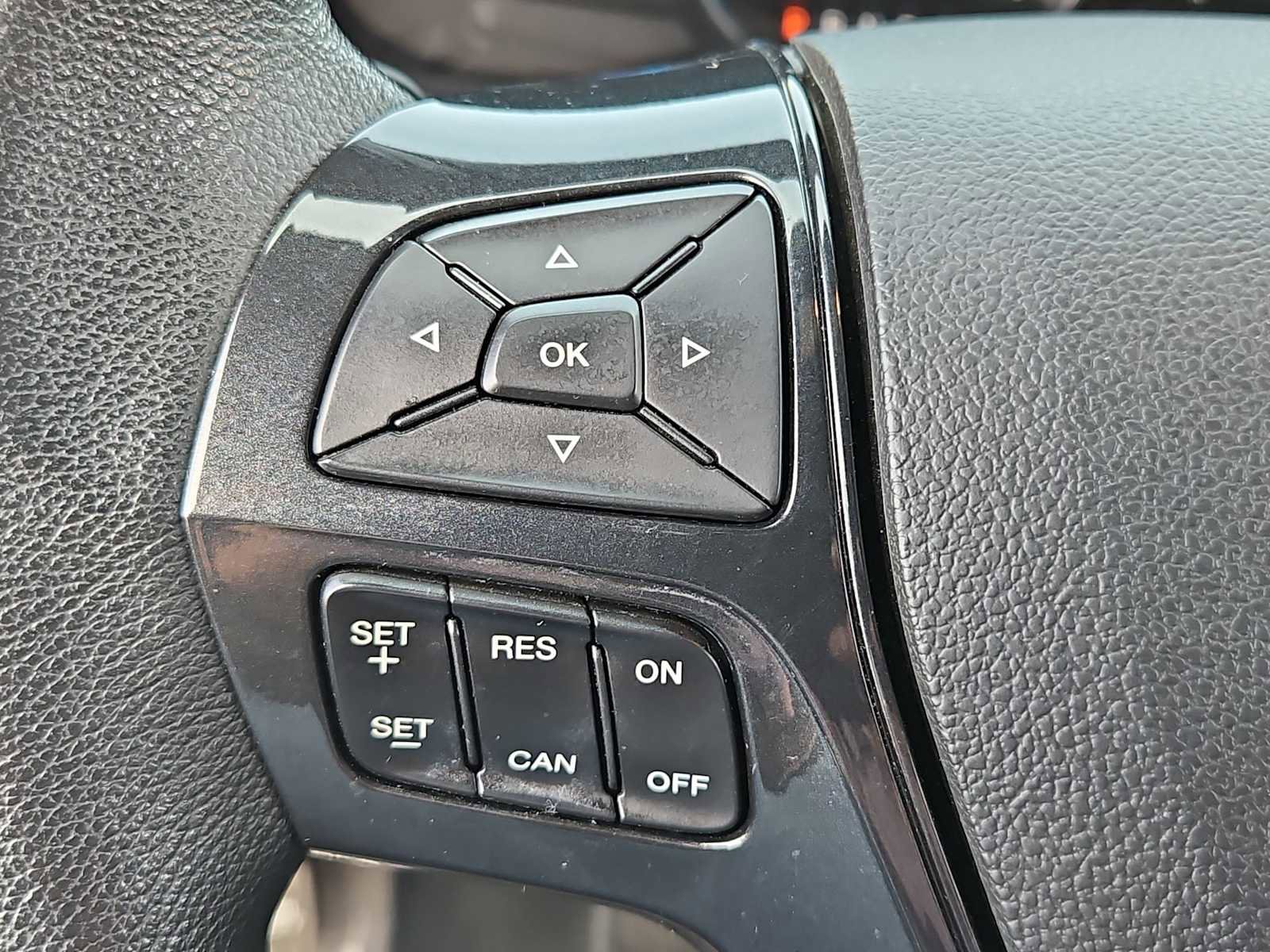 Used 2017 Ford Explorer XLT w/ Equipment Group 202A image 23