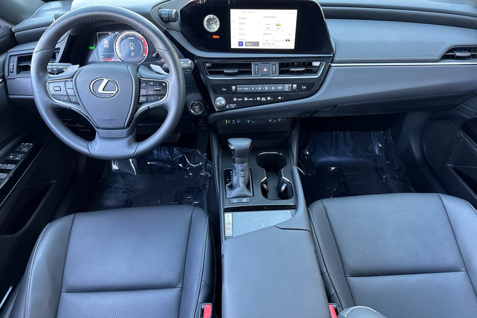 Used 2024 Lexus ES 300h w/ Premium Package FWD image 16