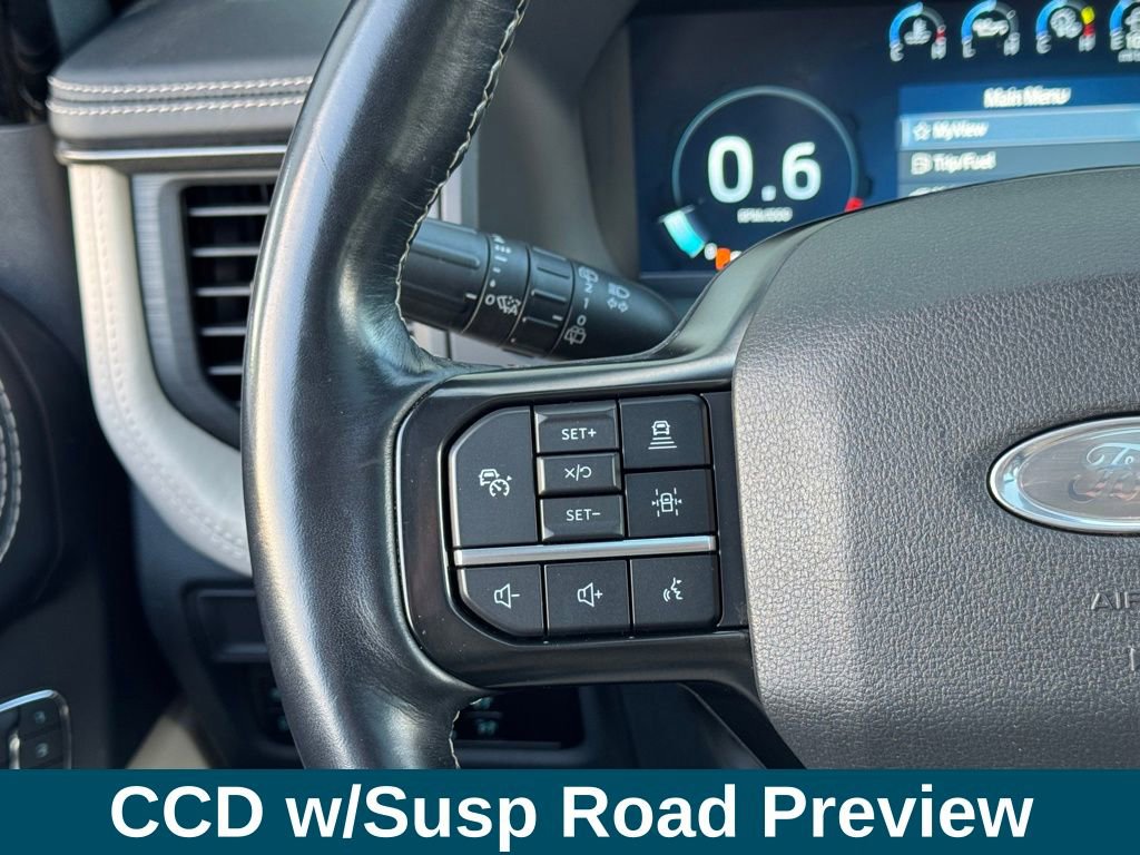 Used 2023 Ford Expedition Platinum image 10