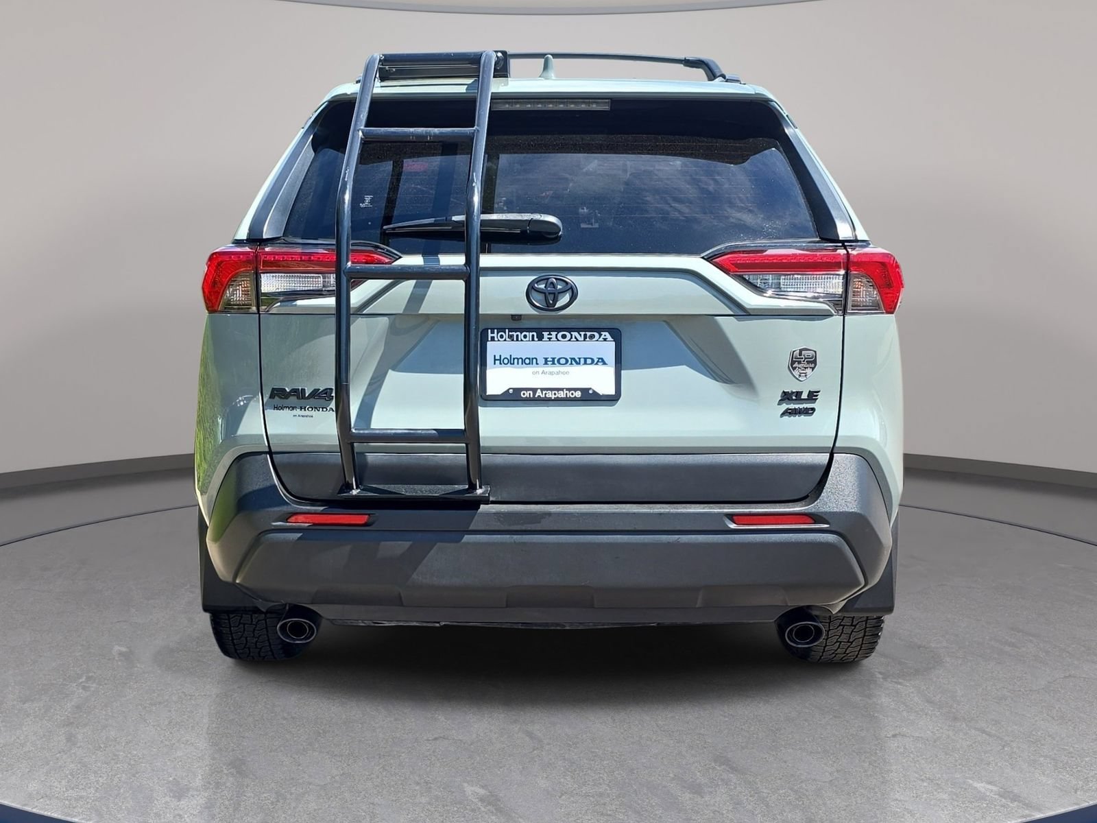 Used 2021 Toyota RAV4 XLE w/ Convenience Package AWD/4WD image 7