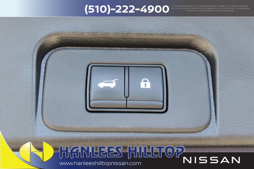 Used 2023 Nissan Rogue SL w/ SL Premium Package image 11