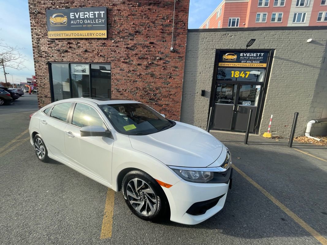 Used 2018 Honda Civic EX image 2