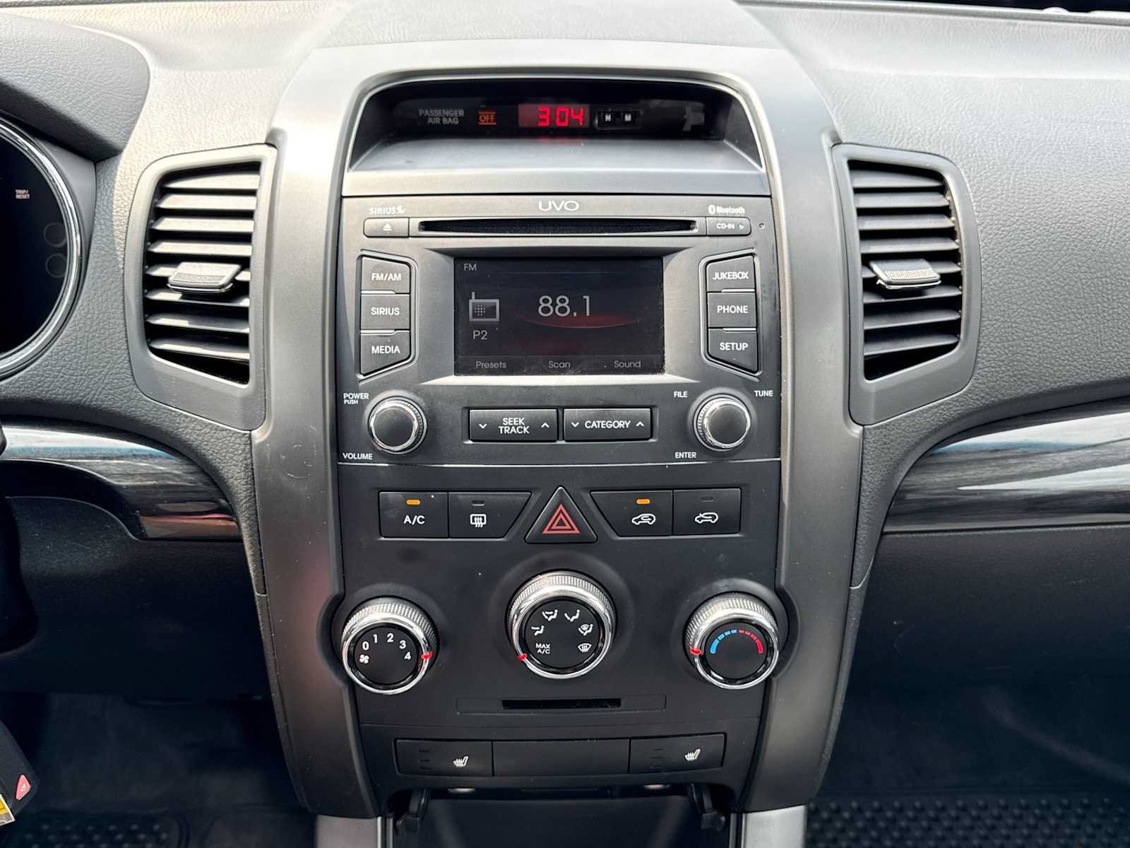 Used 2013 Kia Sorento LX w/ Convenience Pkg FWD image 26