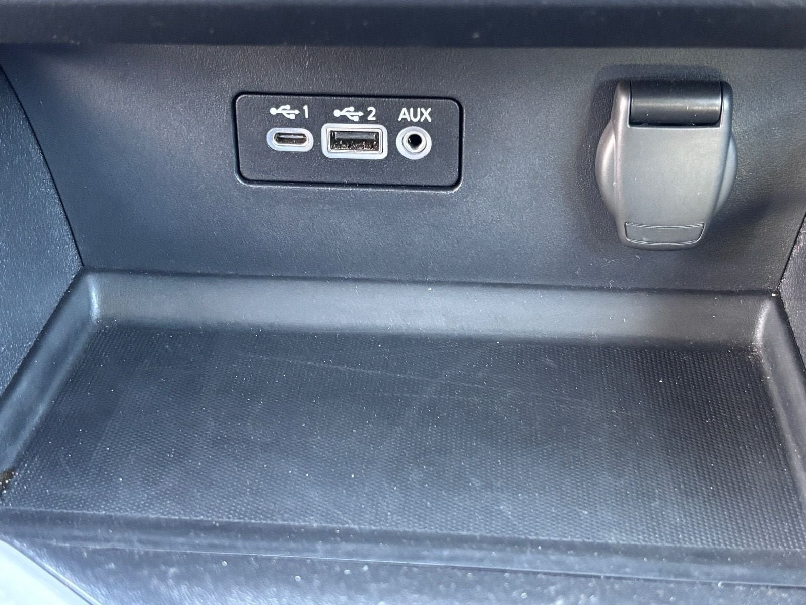 Used 2025 Nissan Altima 2.5 SV FWD image 30