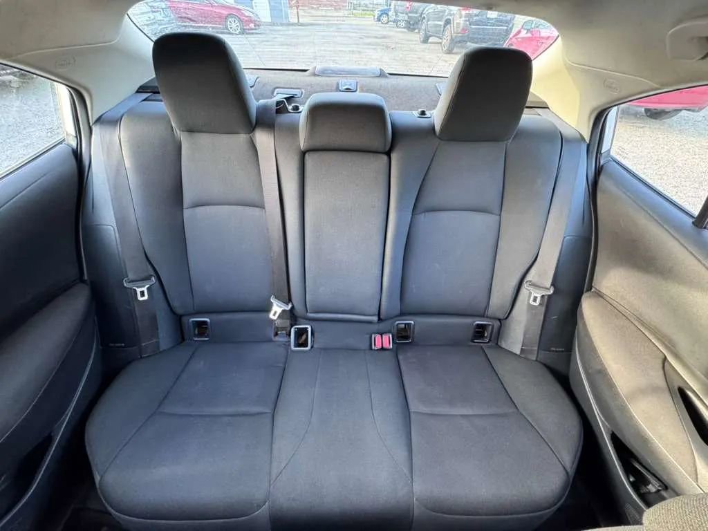 Used 2022 Toyota Corolla LE FWD image 14