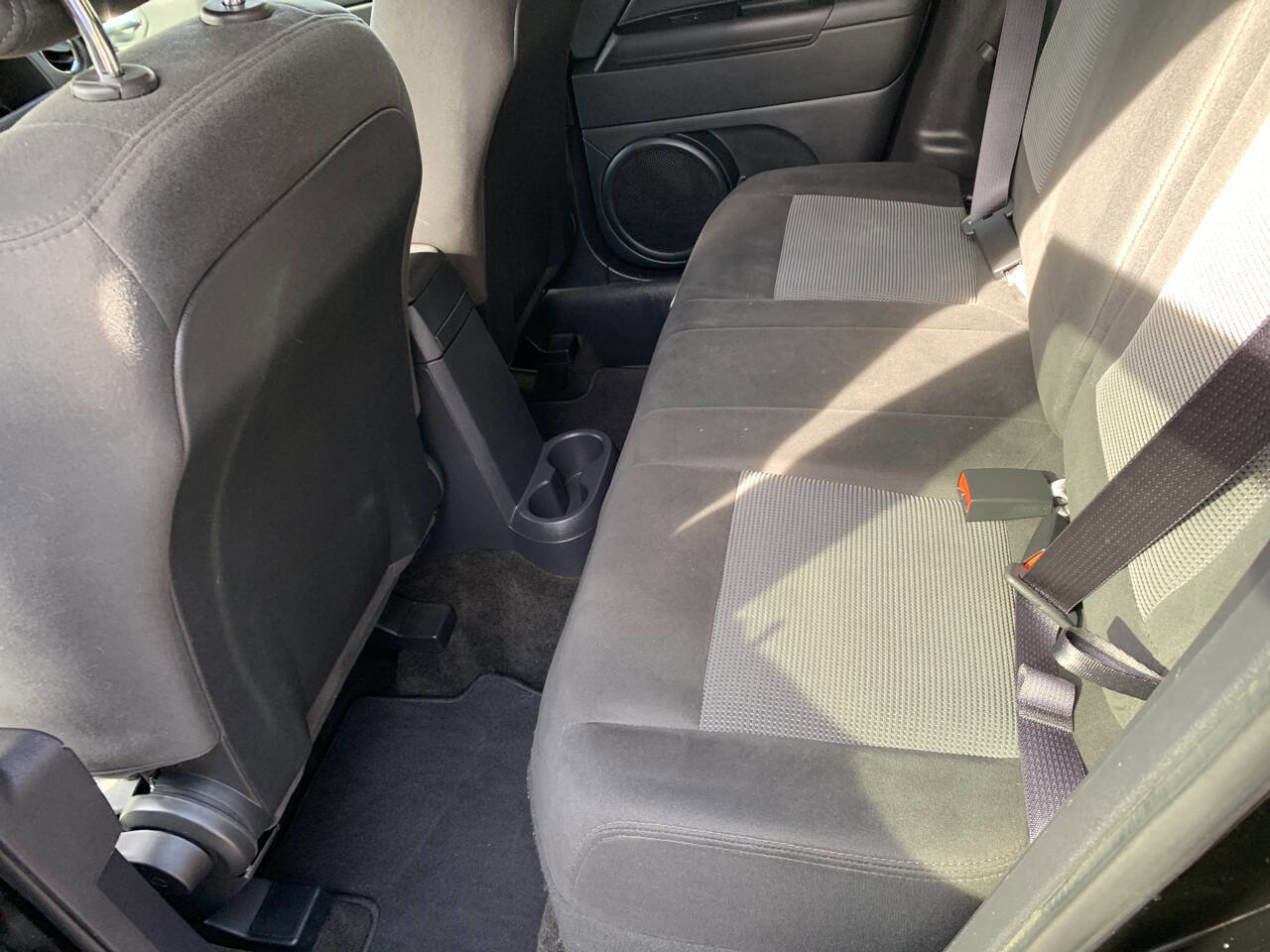 Used 2016 Jeep Patriot Latitude AWD/4WD image 14