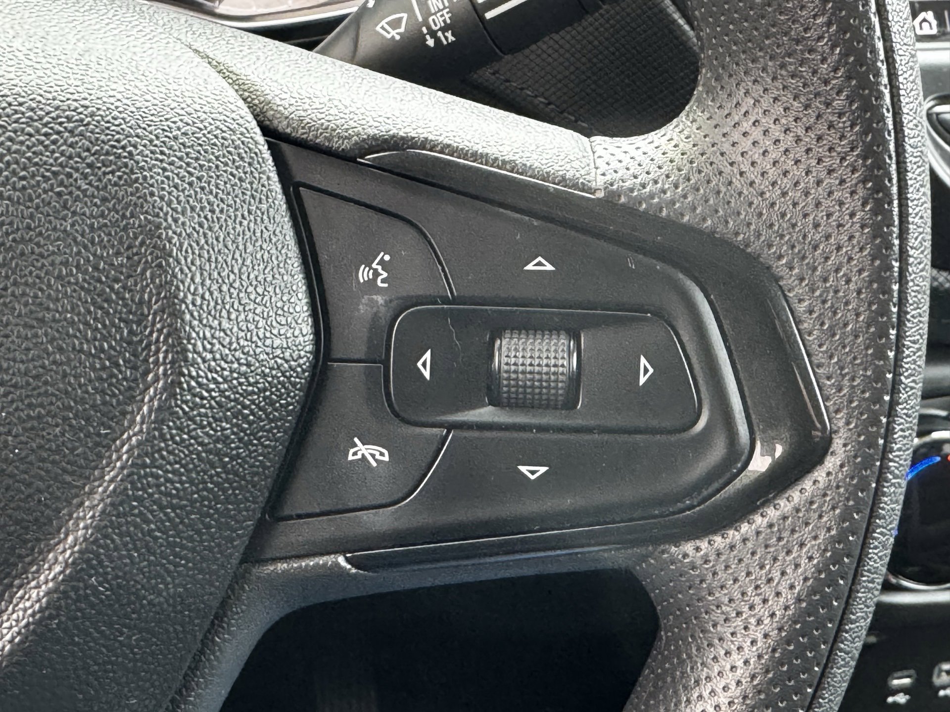 Used 2023 Chevrolet TrailBlazer LT image 22