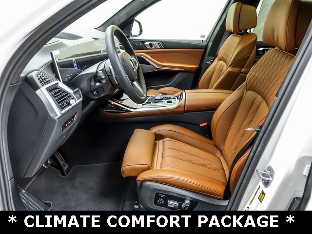 Used 2026 BMW X7 xDrive40i w/ Executive Package image 8