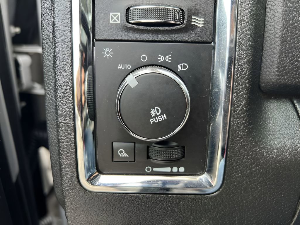 Used 2016 RAM 3500 Laramie image 18