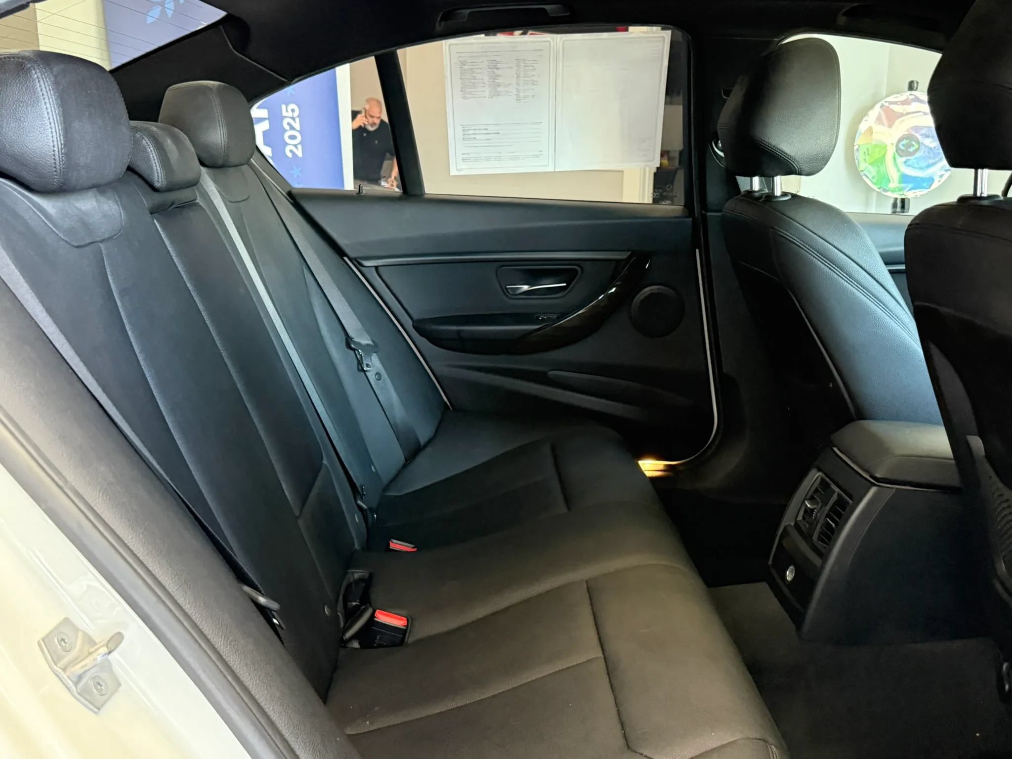 Used 2018 BMW 320i Sedan RWD image 29