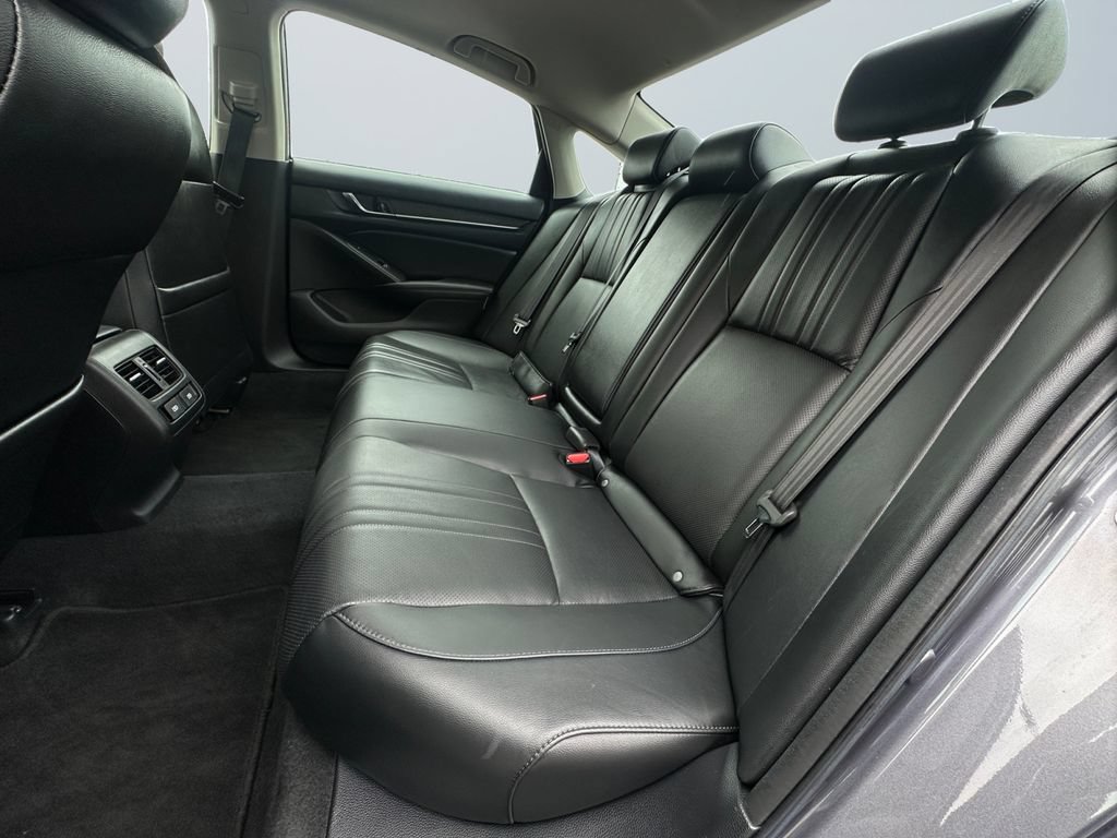 Used 2021 Honda Accord Touring image 13