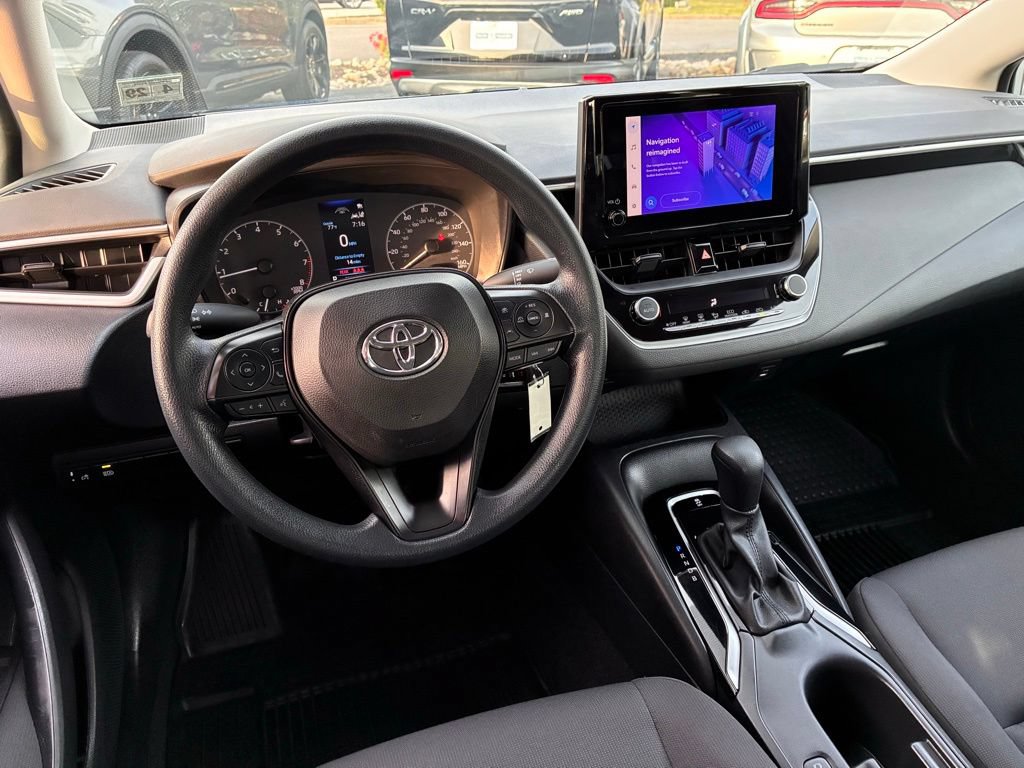 Used 2024 Toyota Corolla LE FWD image 23