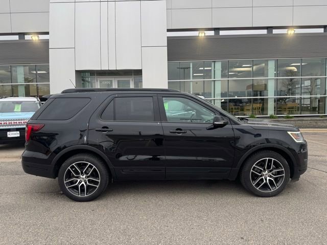 Certified 2019 Ford Explorer Sport w/ Equipment Group 401A AWD/4WD image 39