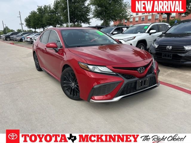 Used 2021 Toyota Camry XSE FWD image 1