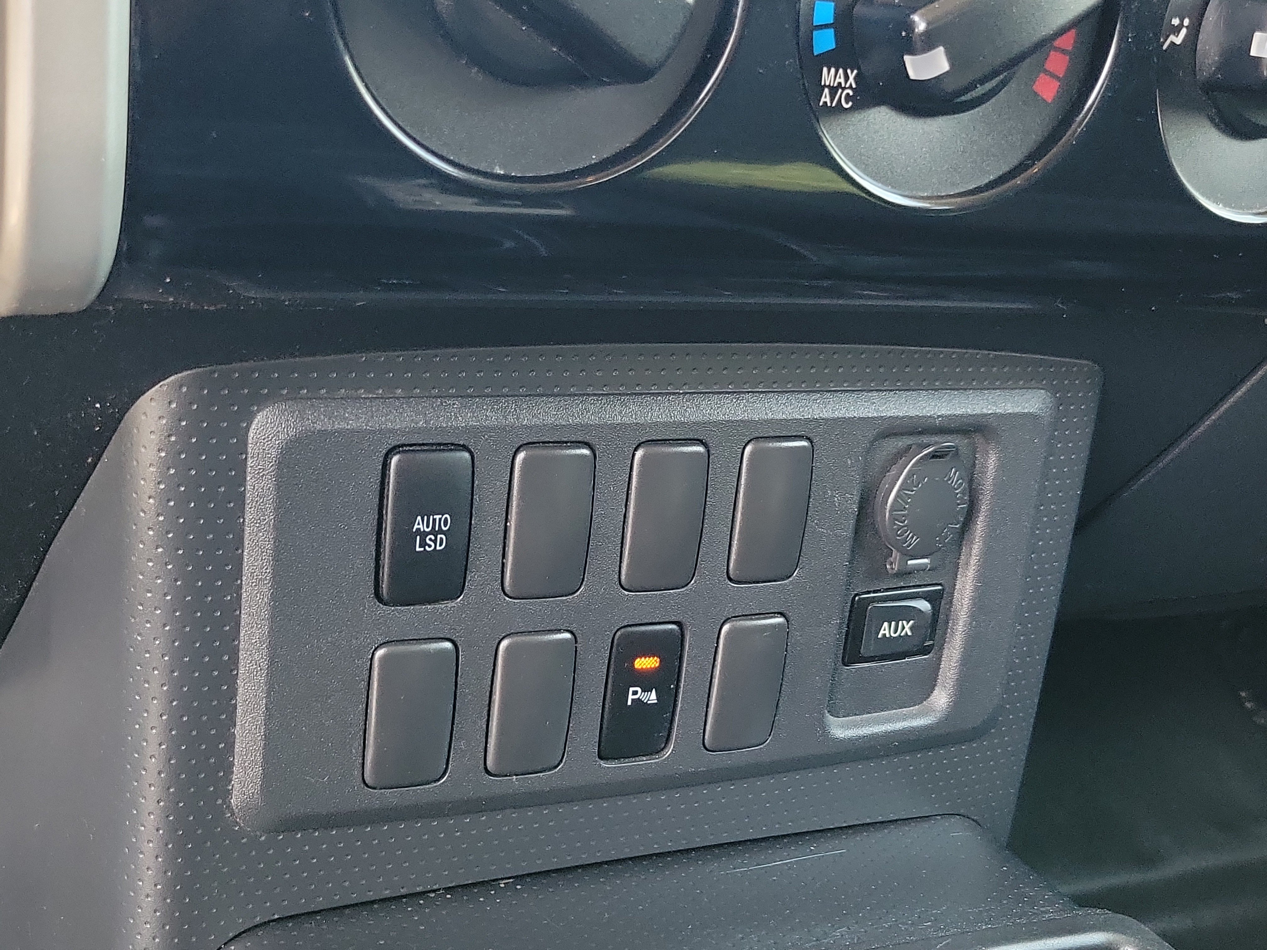 Used 2008 Toyota FJ Cruiser 2WD image 21