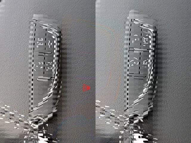 New 2026 Cadillac Vistiq Sport w/ LPO, Floor Liner Package image 34