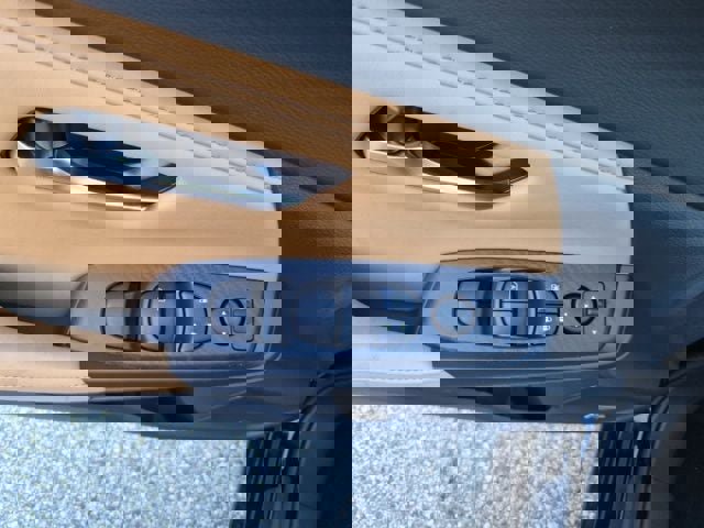 New 2025 Nissan Sentra SV w/ SV Premium Package image 20