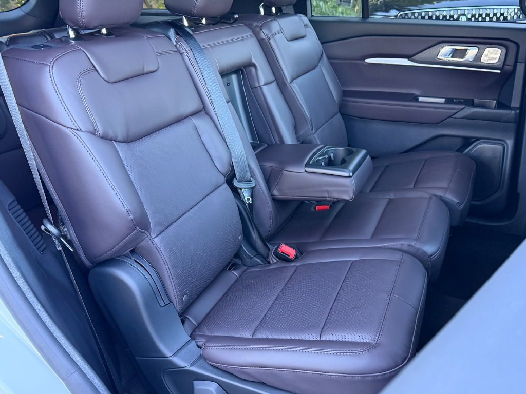 New 2026 Ford Explorer Platinum AWD/4WD image 17