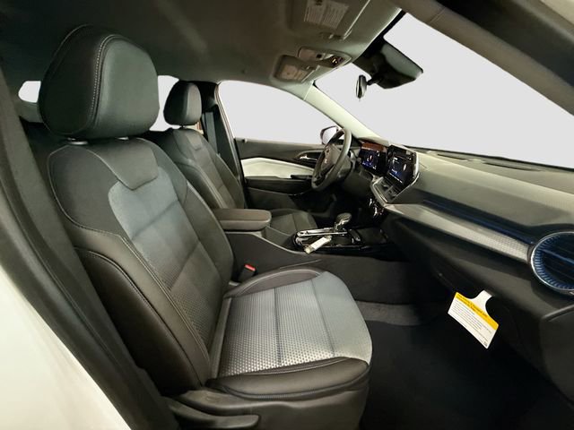 New 2026 Chevrolet Trax LT w/ LPO, Blackout Package image 26