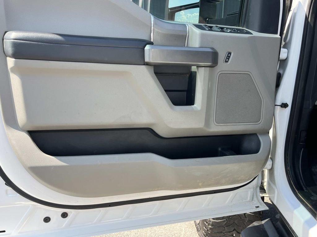 Used 2021 Ford F250 XLT w/ XLT Premium Package AWD/4WD image 22