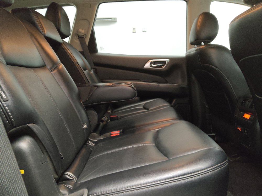 Used 2020 Nissan Pathfinder SL AWD/4WD image 19