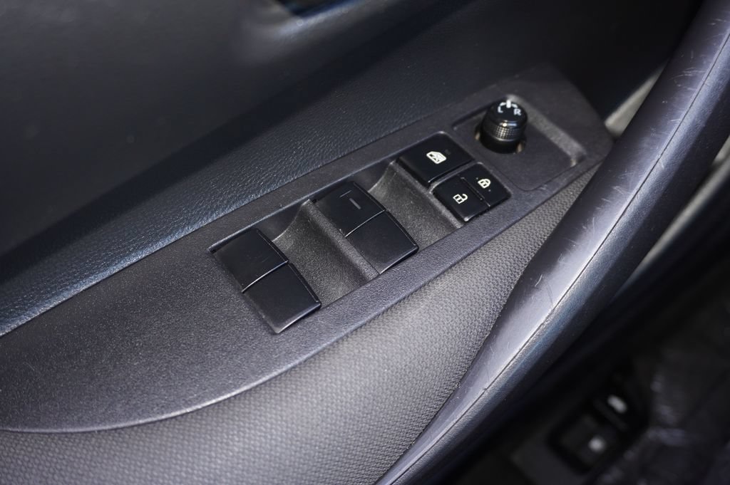 Used 2023 Toyota Corolla LE FWD image 11