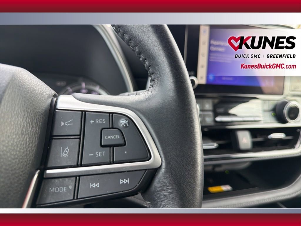 Used 2024 Toyota Highlander XSE image 27