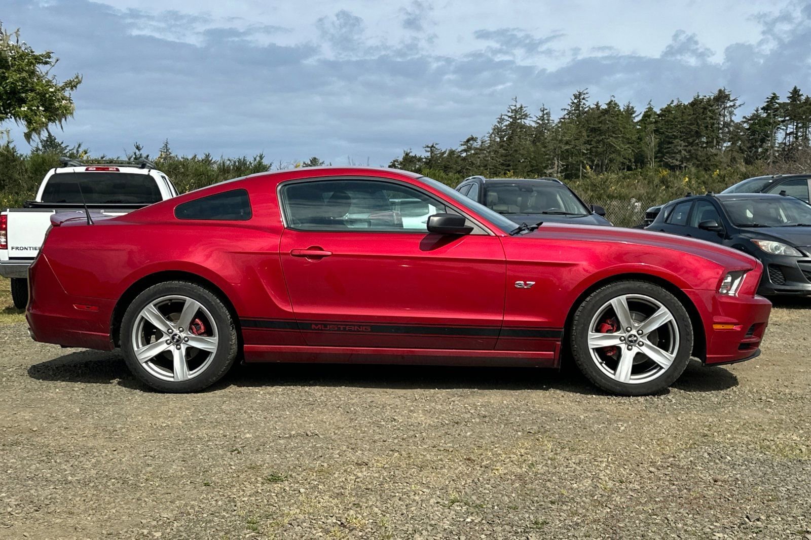 Used 2013 Ford Mustang Coupe RWD image 4
