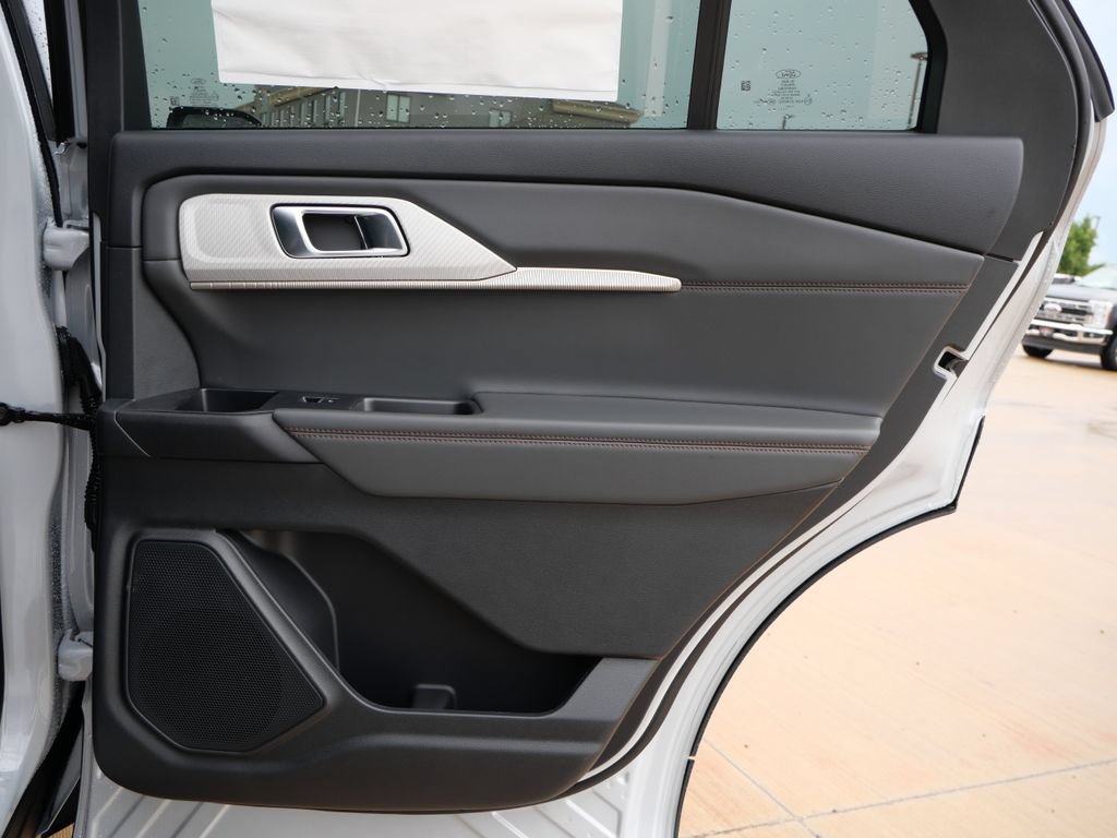 New 2026 Ford Explorer Active w/ Active Comfort Package AWD/4WD image 12
